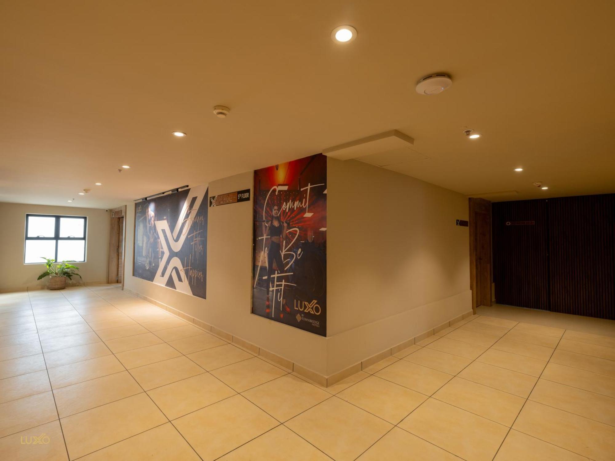Hotel Luxo Kochi Extérieur photo